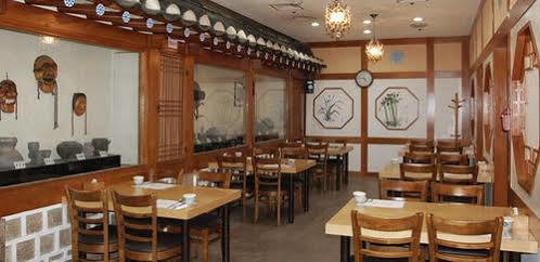 Khách sạn Olympic Parktel Seoul